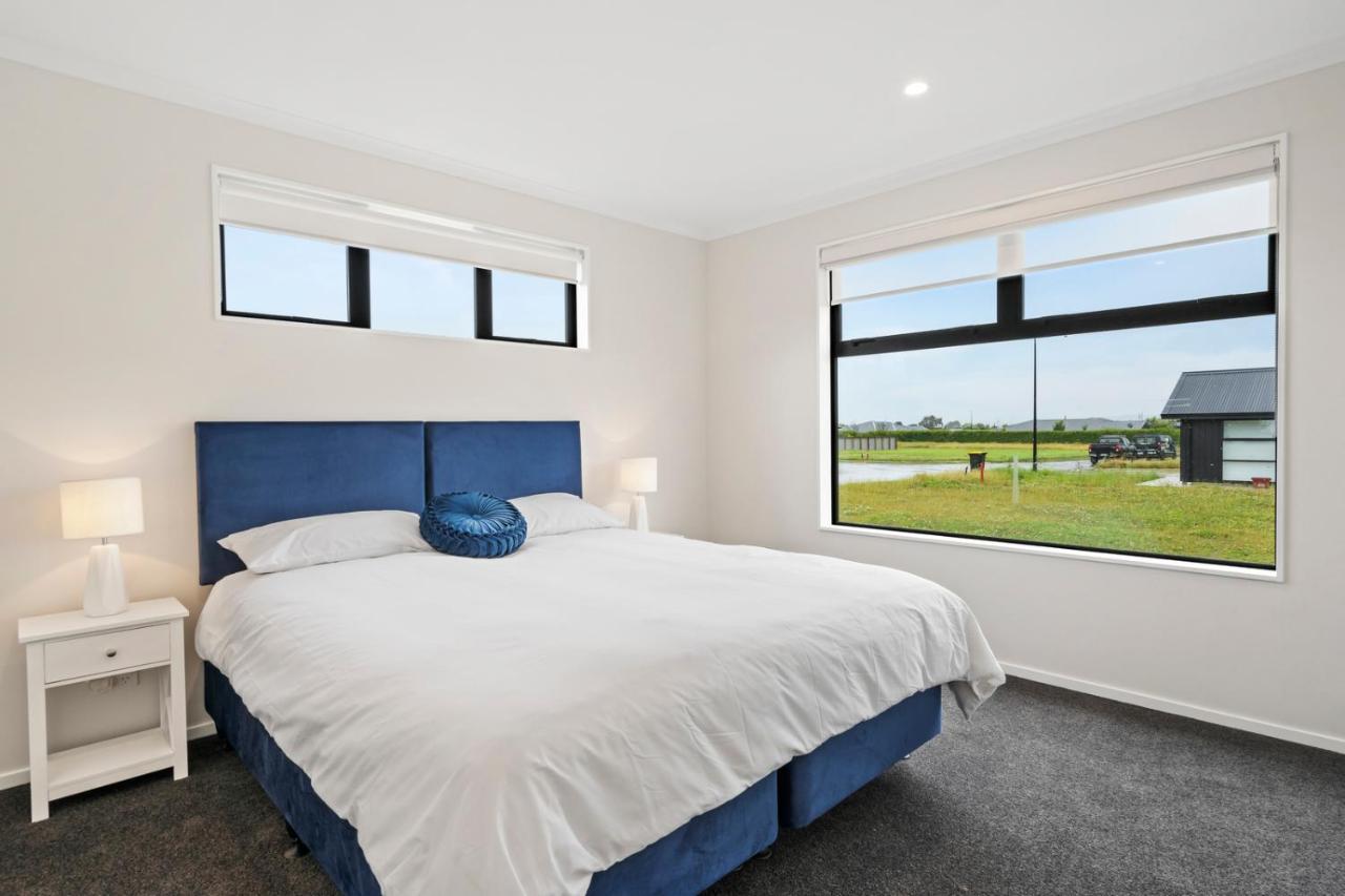 Pride Of Pinot - Martinborough Holiday Home Exterior photo